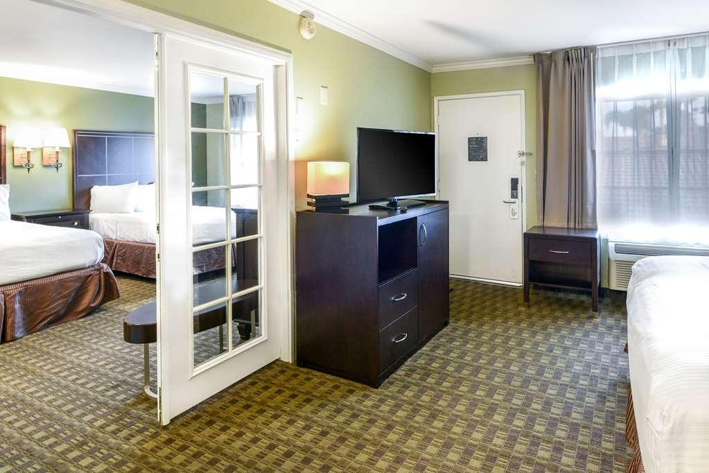 Quality Inn&suites Anaheim Buena Park