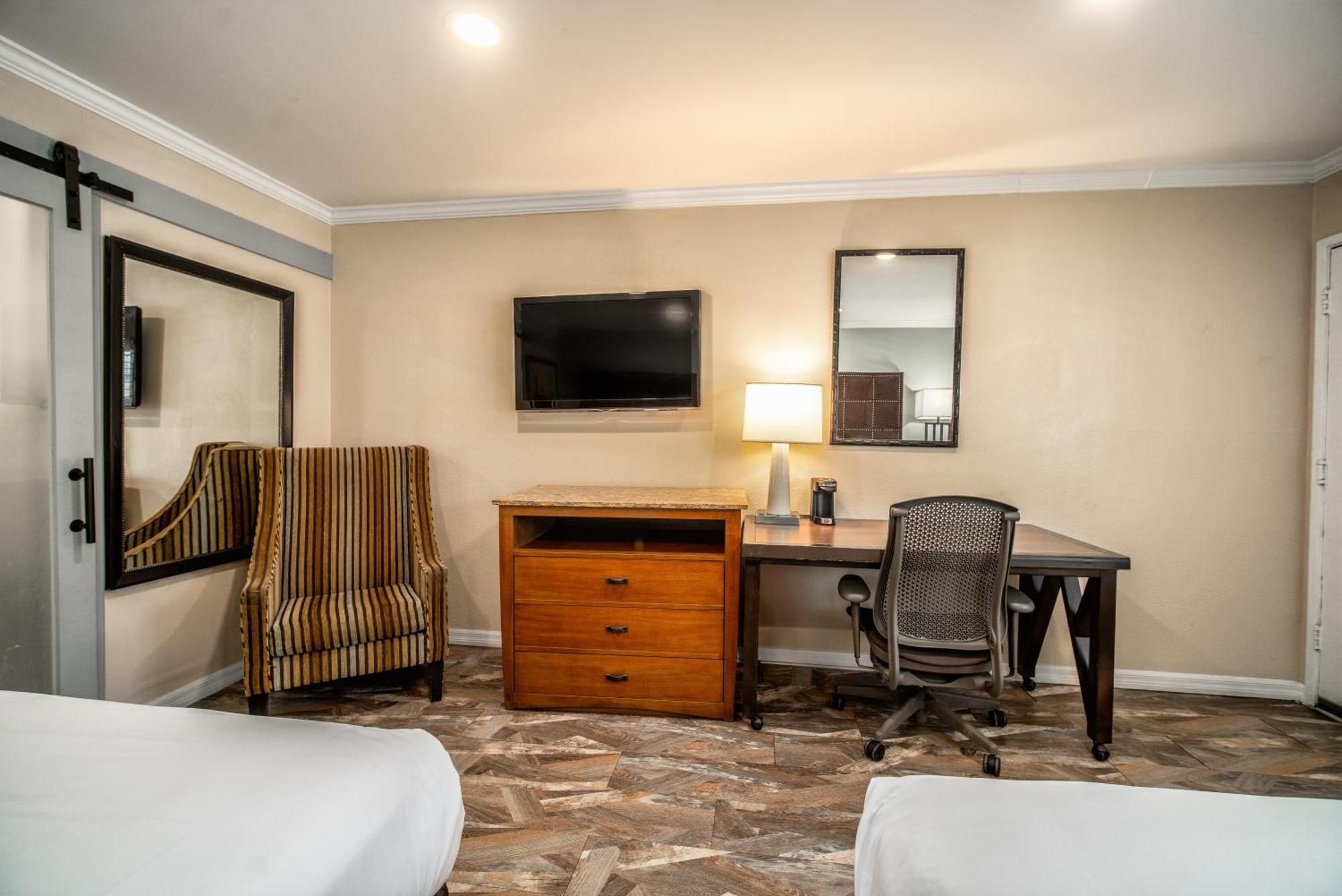 Quality Inn&suites Anaheim 3* Buena Park