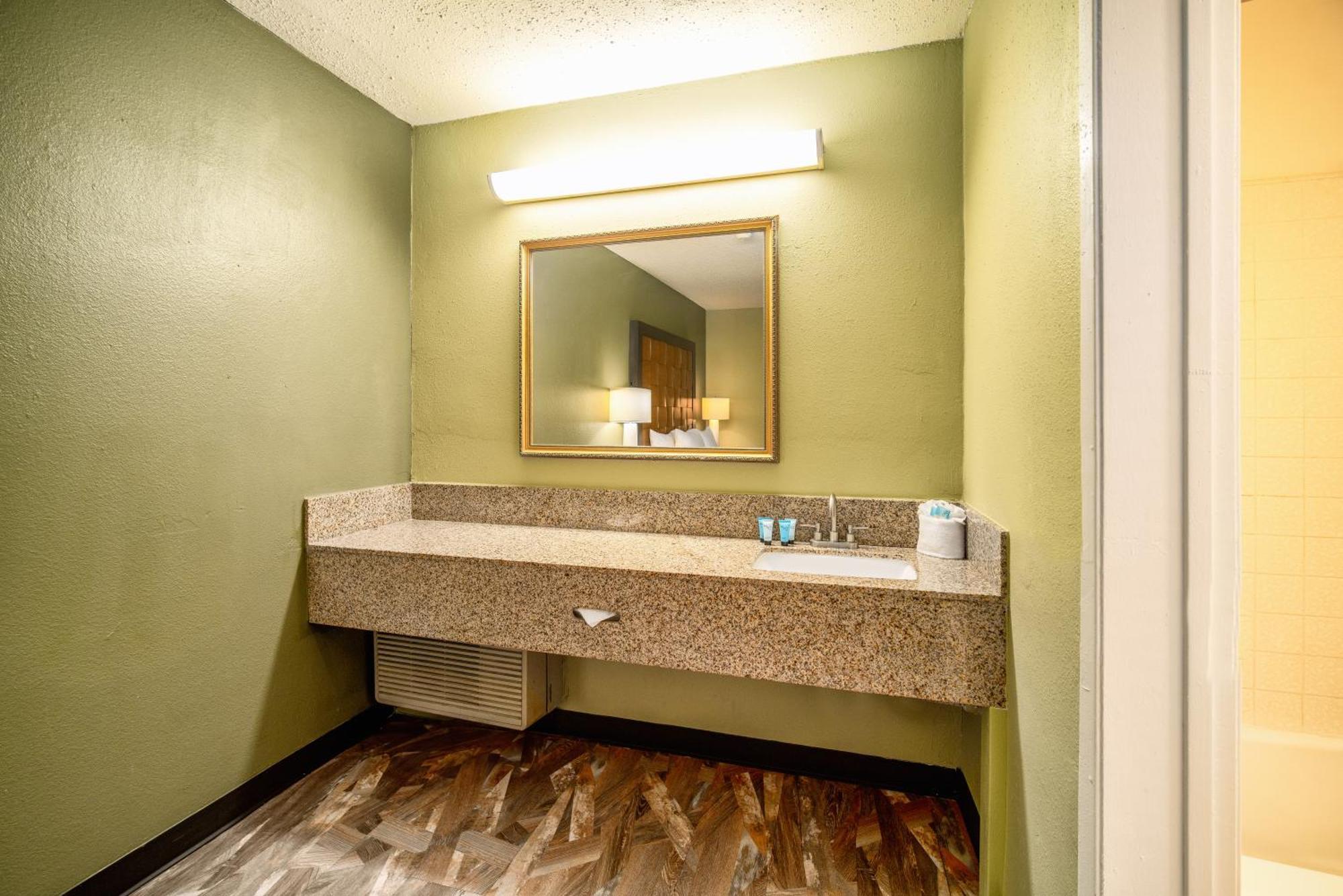 Quality Inn&suites Anaheim Hotel Buena Park